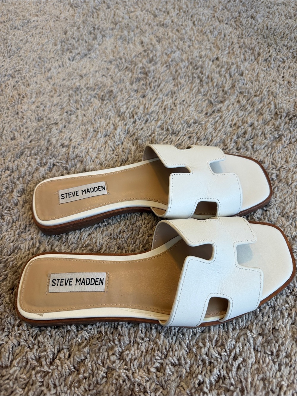 Steve Madden White Leather Slide Mules - Picture 2 of 3